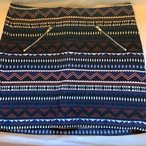 Aztec print, zip up from the back mini skirt.